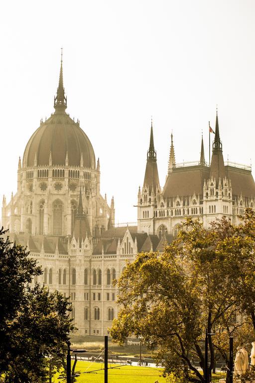 Parliament Suite With A View Budapest Exterior foto